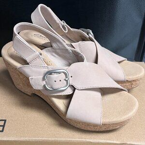 Clarks Sandals Giselle Dove
